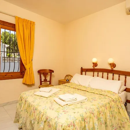 Вилла Charming 3-bed In Javea *